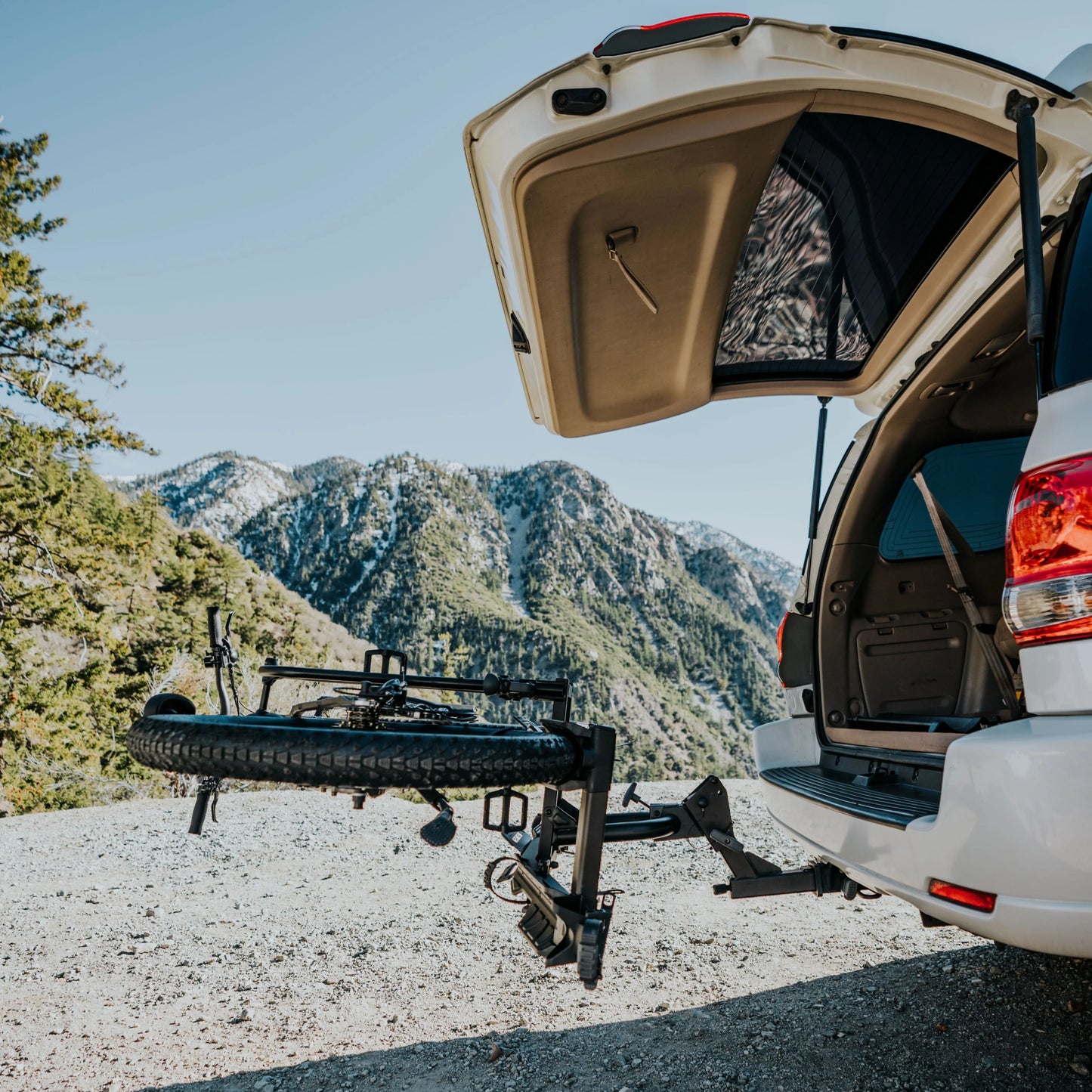 Hollywood Racks Destination E 2-Bike Hitch Rack - HR4500